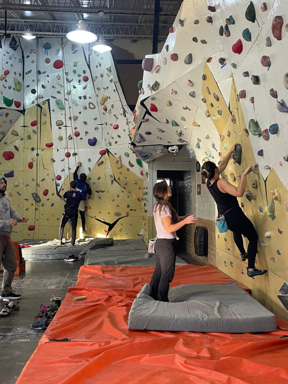 Clase para jóvenes y adultos